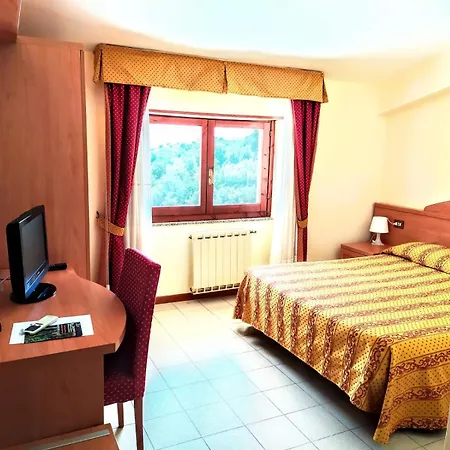 L'oliveto Cineto Romano