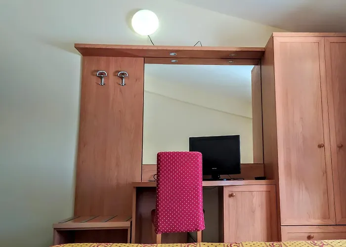 L'oliveto 3* Cineto Romano